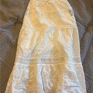 Elegant White Lace Women's Skirt